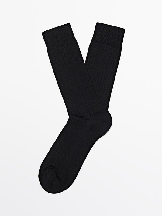 Ribbed smart socks