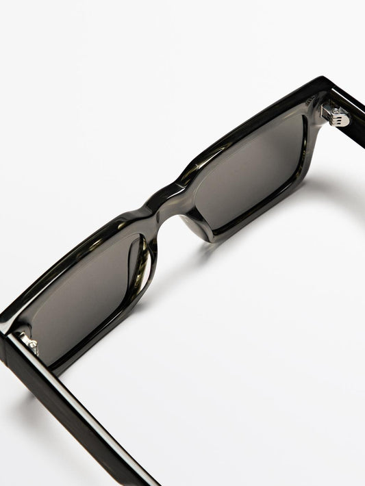 Rectangular sunglasses