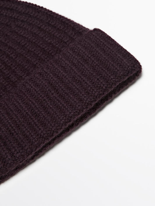 Ribbed 100% cashmere beanie