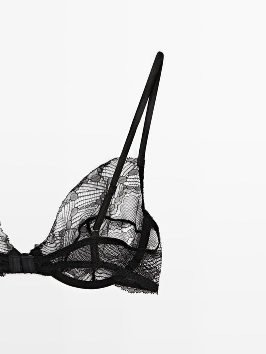 Lace bra with underwire