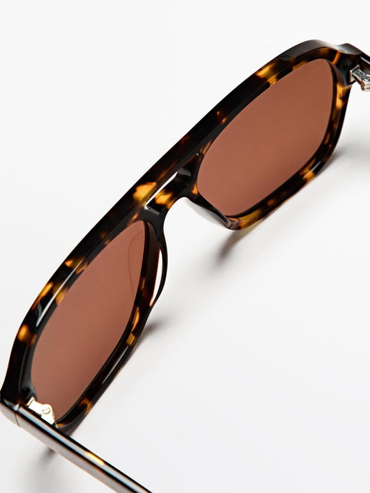 Tortoiseshell-effect aviator sunglasses