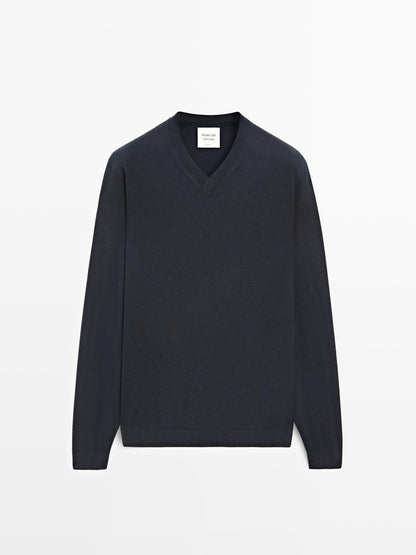 Wool and cashmere knit V-neck sweater - LIMITED