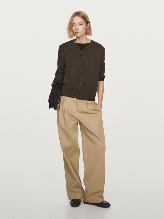 Knit 100% cashmere crew neck cardigan